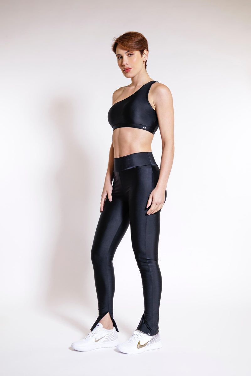 One-Shoulder Sports Bra