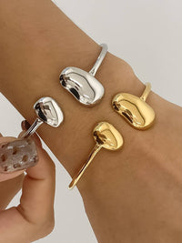 Thin Bracelet: Yellow Gold