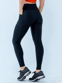 High-shine stretch leggings designed for low-impact workouts and everyday wear. Made from ultra-comfortable Trilobal Fit fabric (Lycra® Sport) with a mid-to-high rise and full-length (28”) fit. Offers gentle support, exceptional comfort, and UV protection. True to size, with a flexible fit that may allow for 